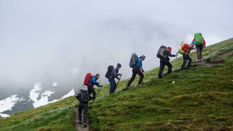 A escalada que transforma: como subir montanhas pode melhorar sua qualidade de vida
