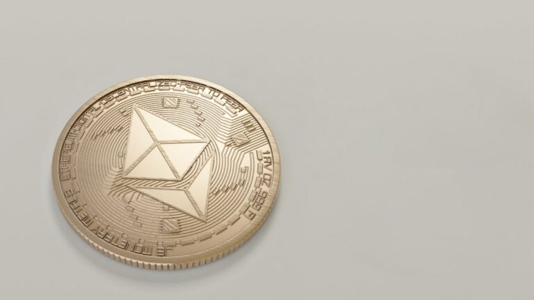 O que é Ethereum e como ele se diferencia do Bitcoin