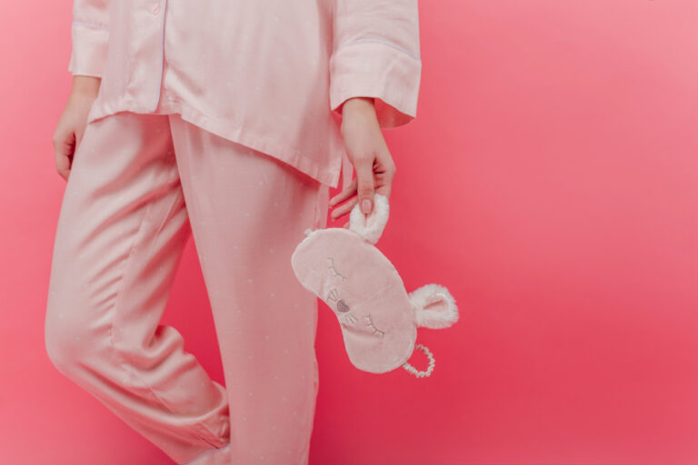 Como escolher o tecido ideal do pijama para cada estação do ano